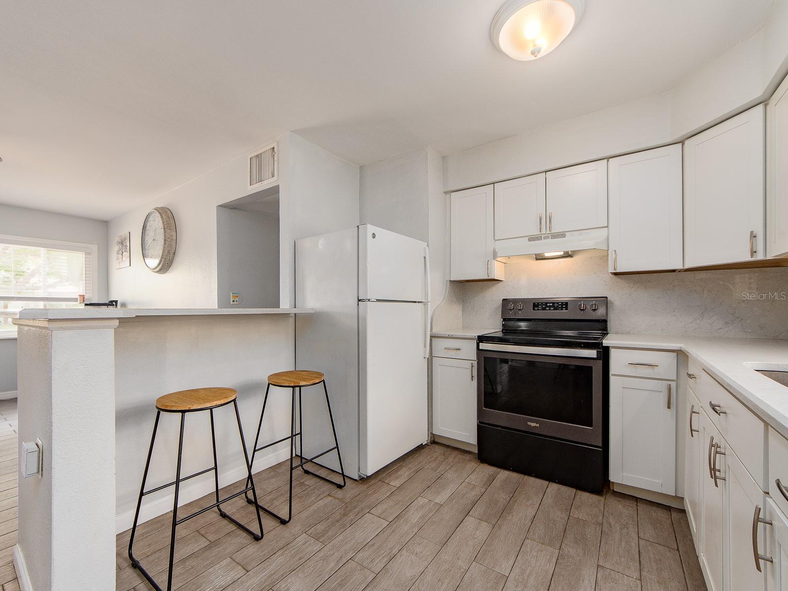 Image 8 of 24 For 8194 65th Street N