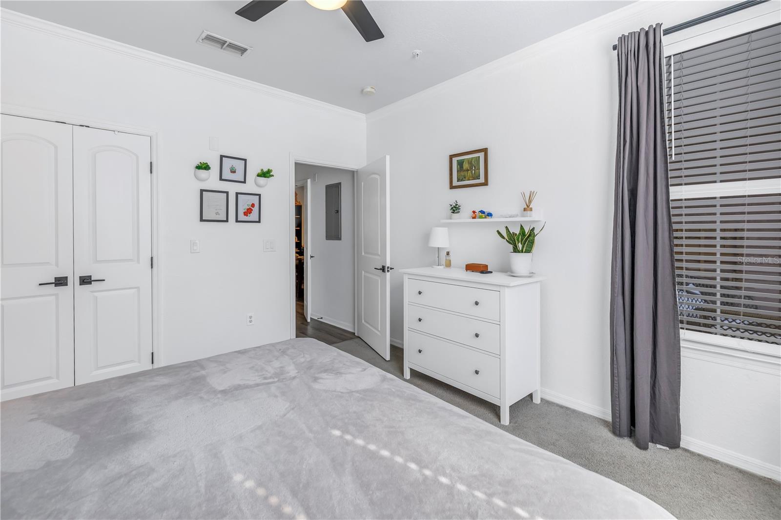 Image 17 of 35 For 4221 Spruce Street 1325