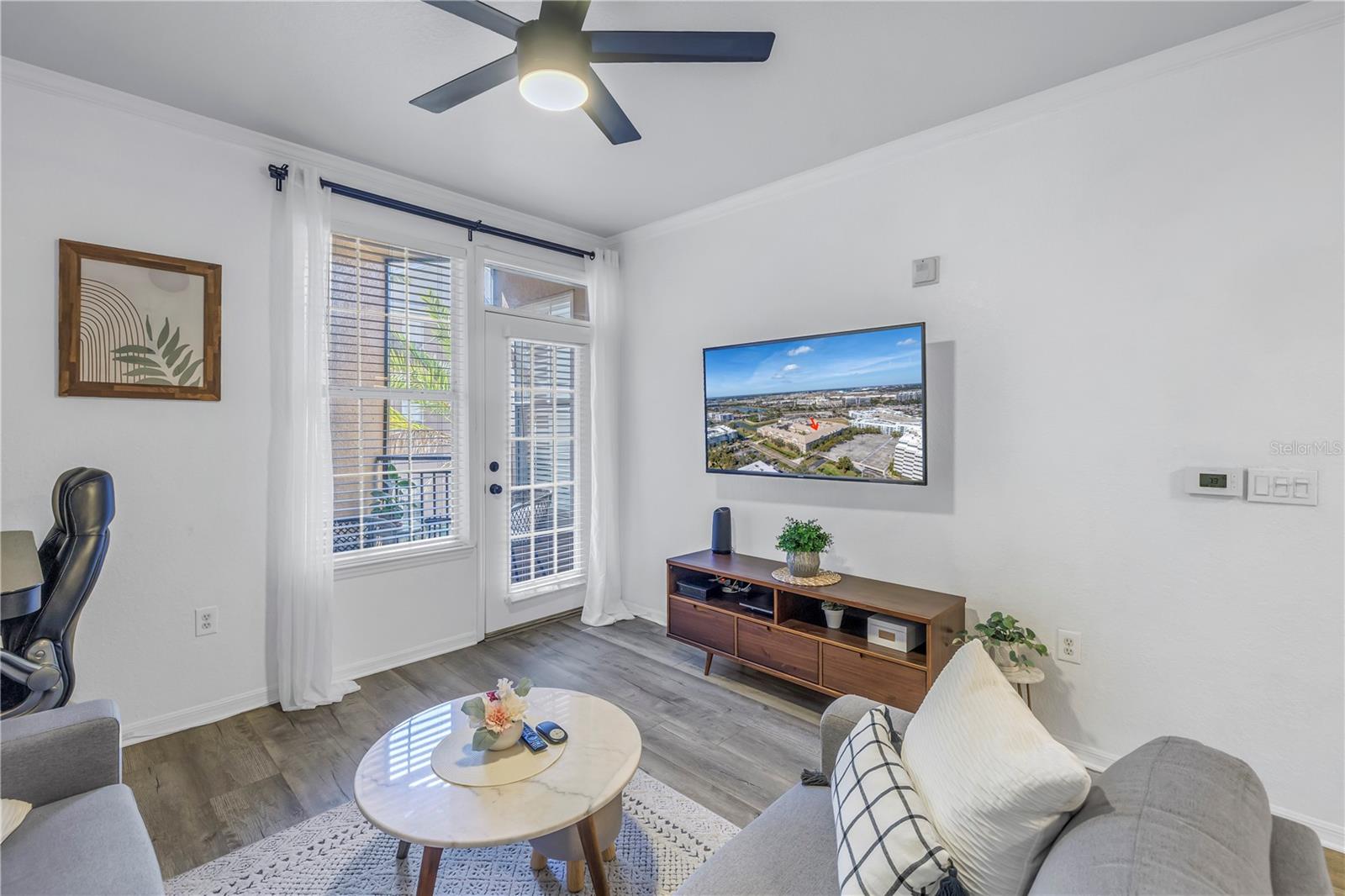 Image 4 of 35 For 4221 Spruce Street 1325