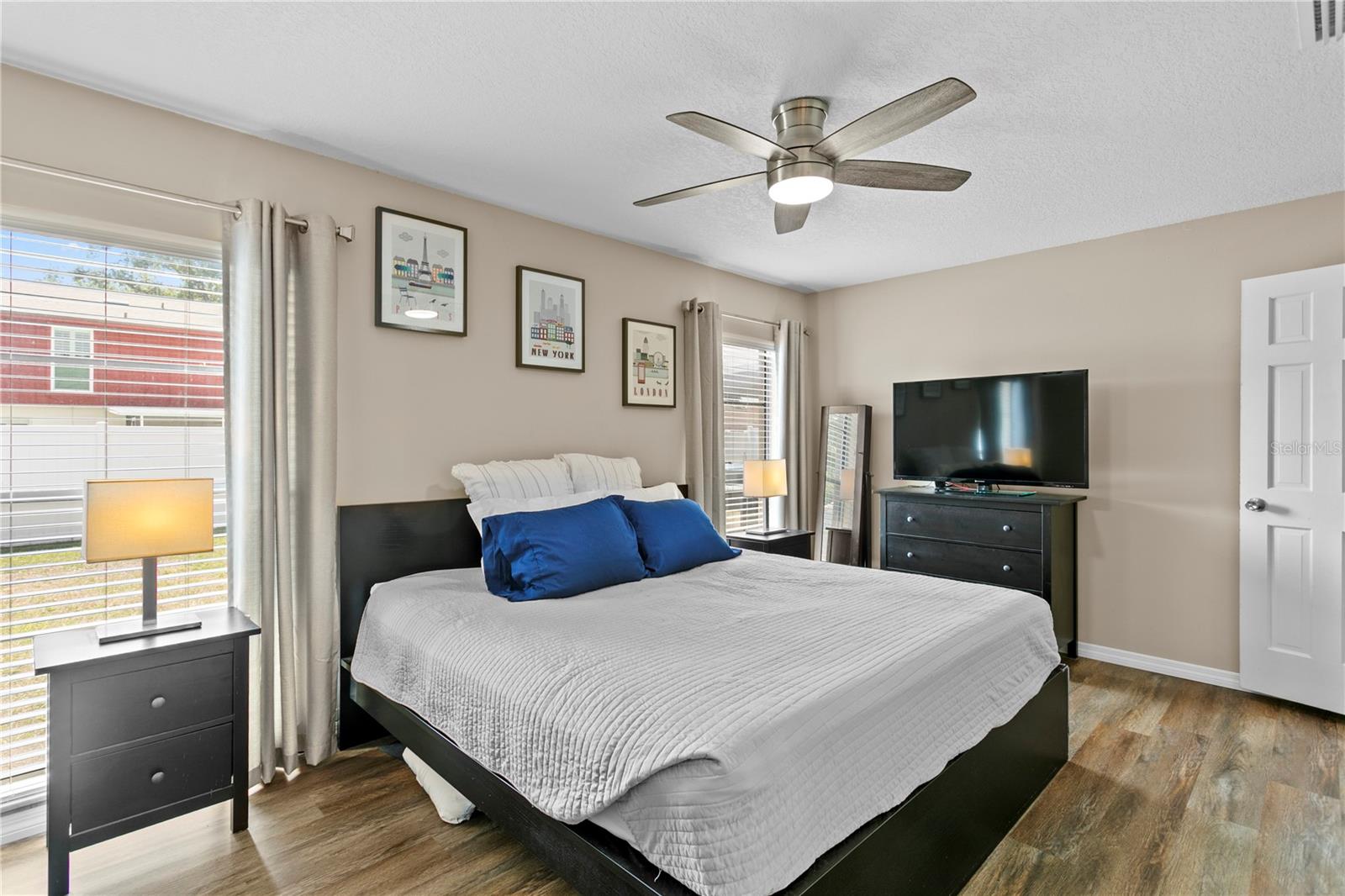 Listing photo id 19 for 6404 Heather Moor Court