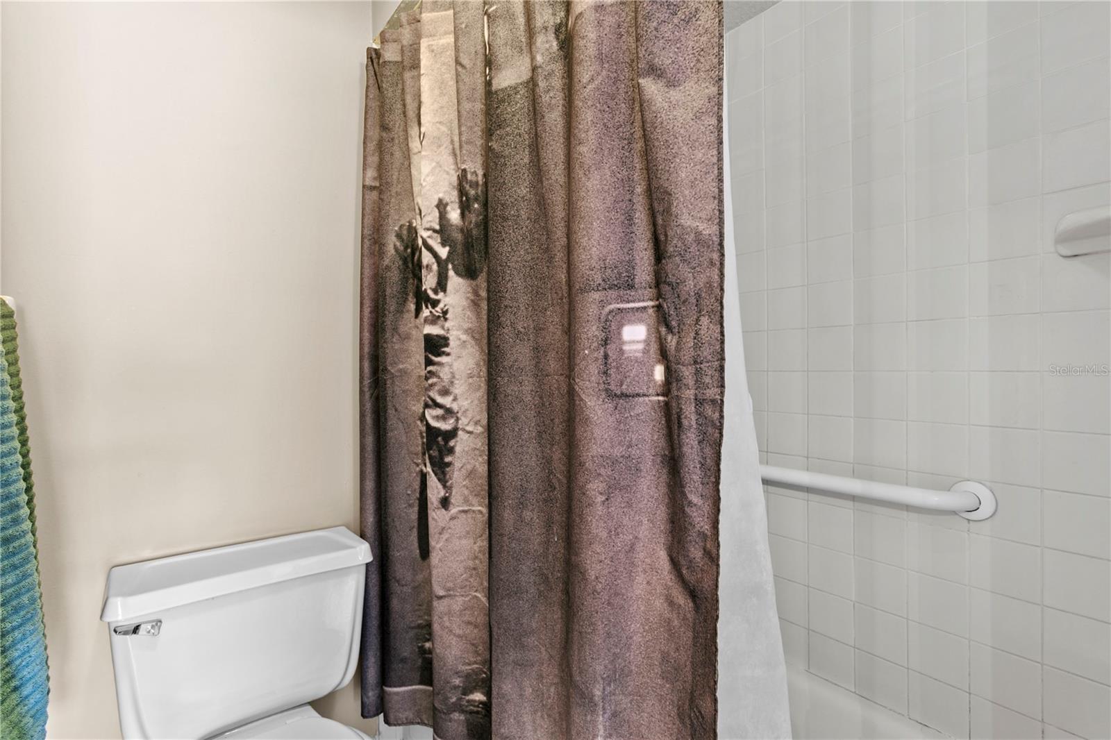 Listing photo id 22 for 6404 Heather Moor Court