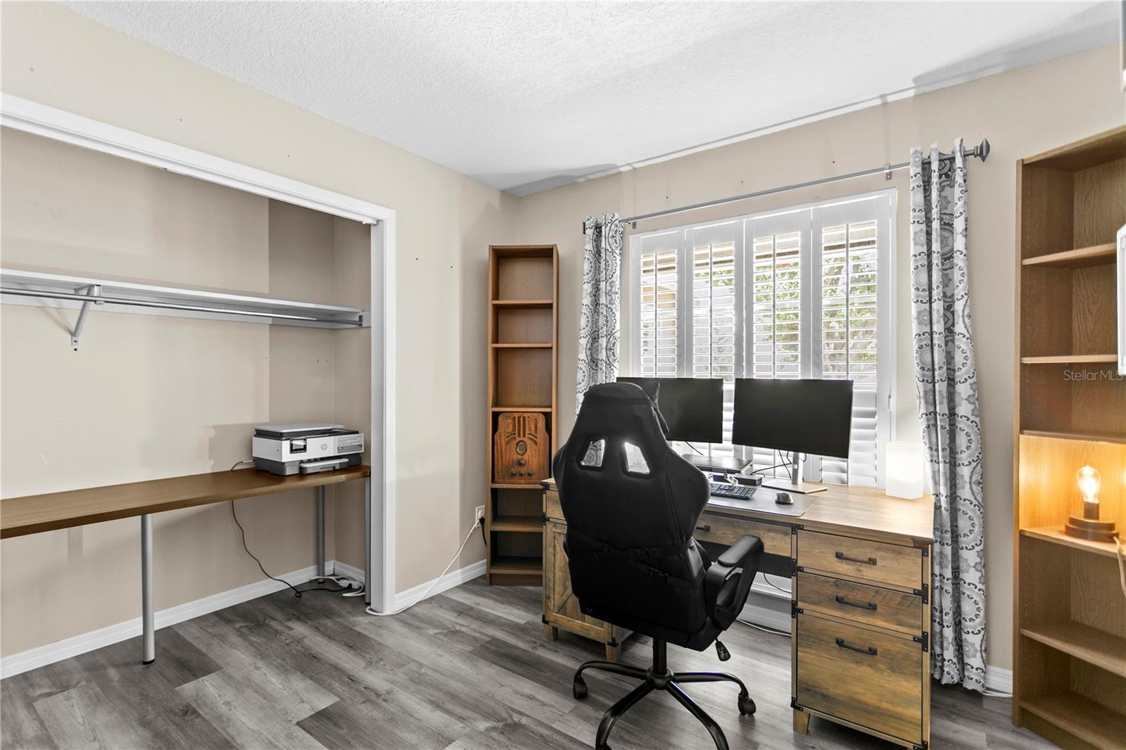 Listing photo id 26 for 6404 Heather Moor Court