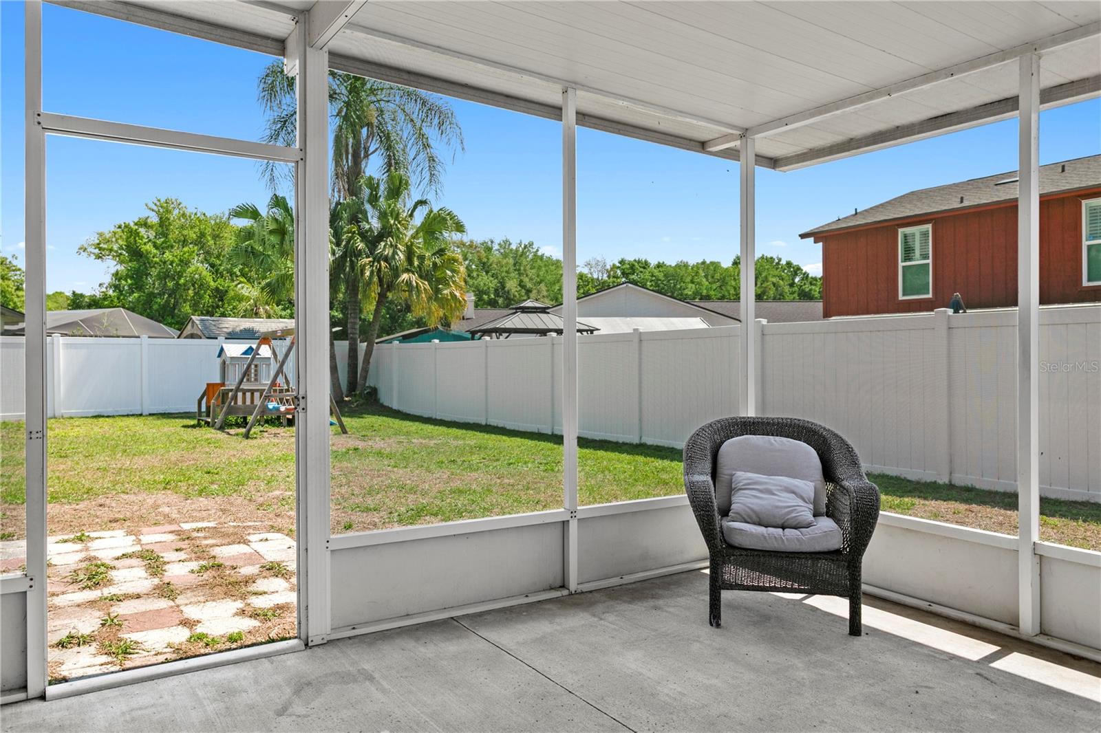 Listing photo id 32 for 6404 Heather Moor Court