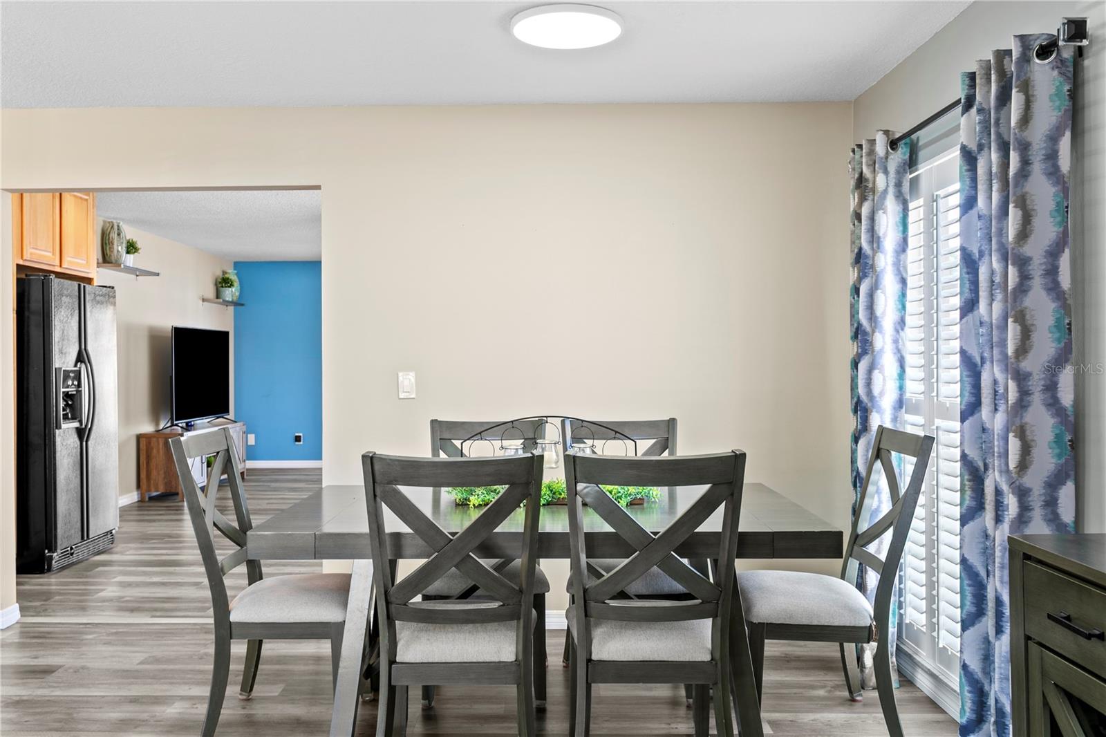 Listing photo id 6 for 6404 Heather Moor Court