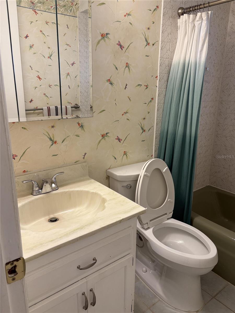 Image 16 of 48 For 1008 Lady Guinevere Drive