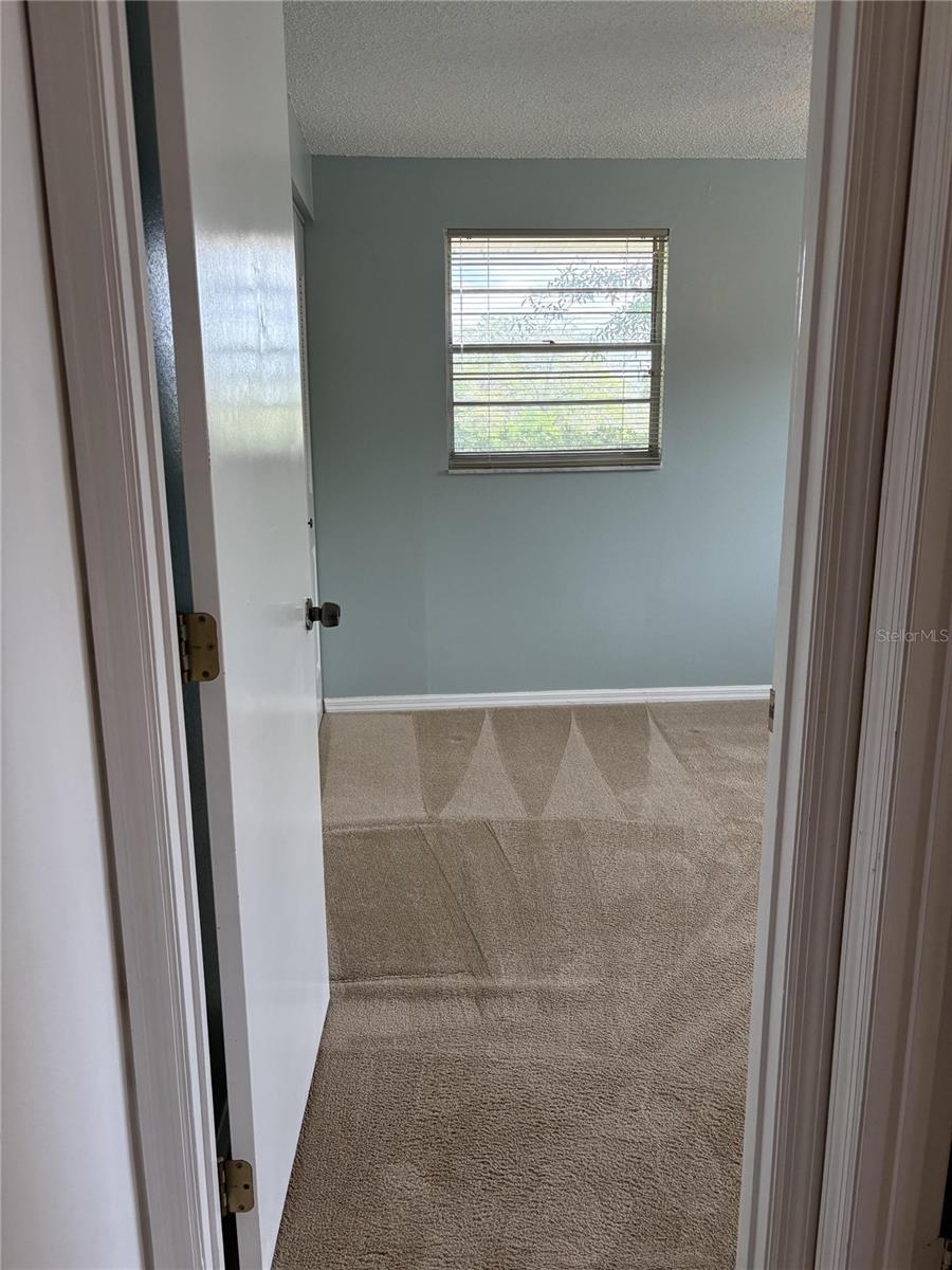 Image 18 of 48 For 1008 Lady Guinevere Drive