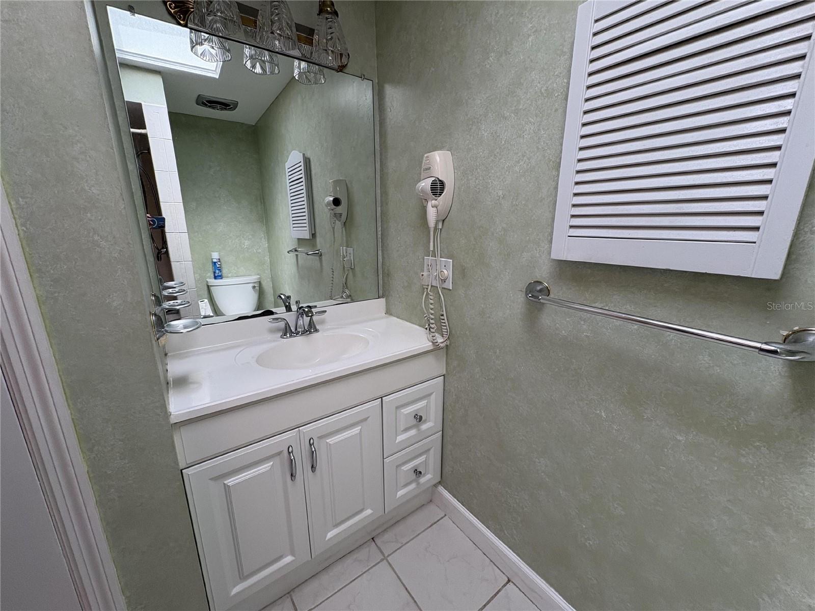 Image 30 of 48 For 1008 Lady Guinevere Drive