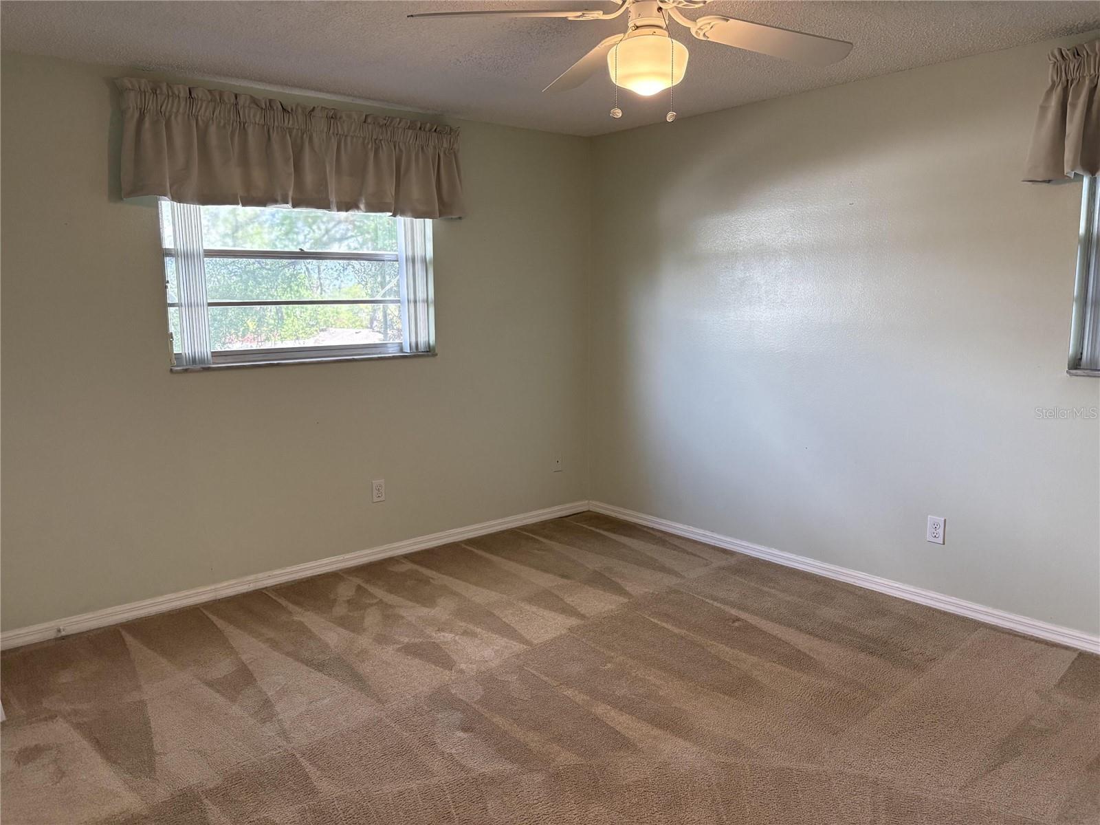 Image 32 of 48 For 1008 Lady Guinevere Drive