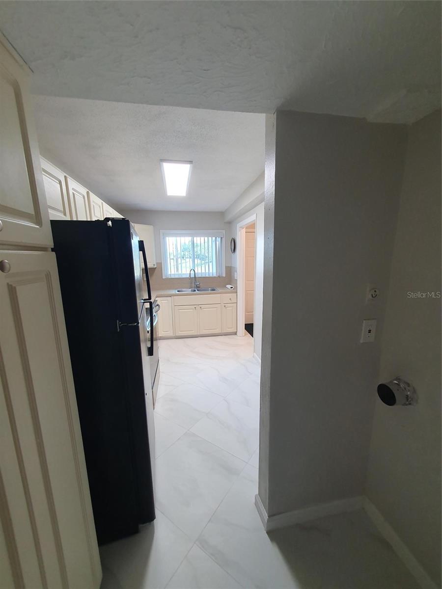 Listing photo id 1 for 1927 Orange Boulevard Way