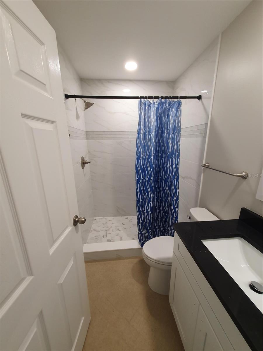 Listing photo id 3 for 1927 Orange Boulevard Way