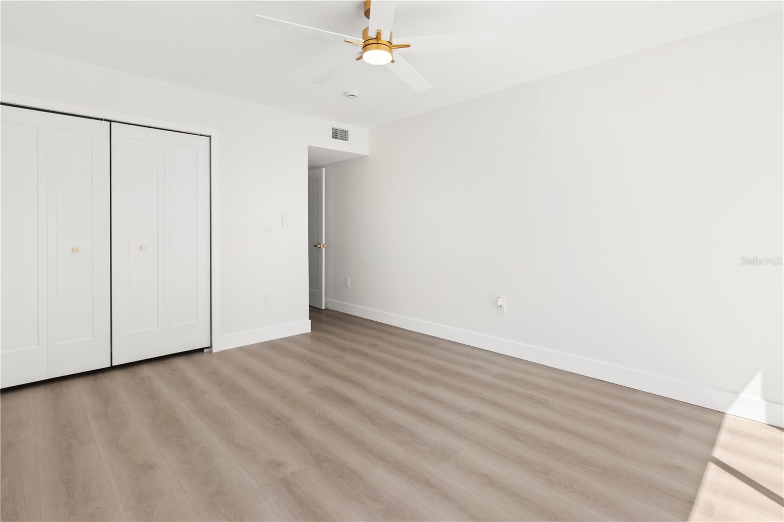 Image 20 of 79 For 441 63rd Street