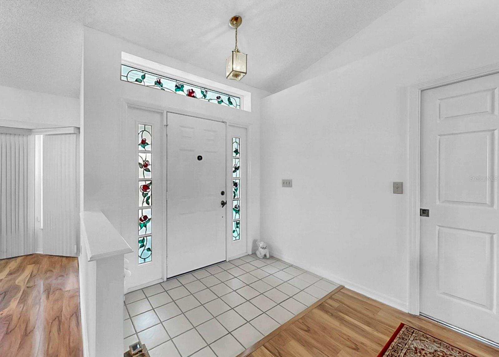 Image 12 of 47 For 2003 New Bedford Drive