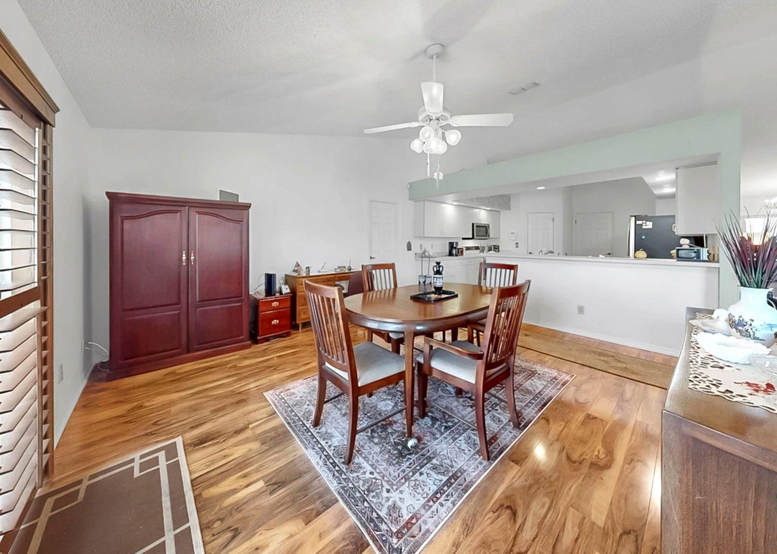 Image 15 of 47 For 2003 New Bedford Drive