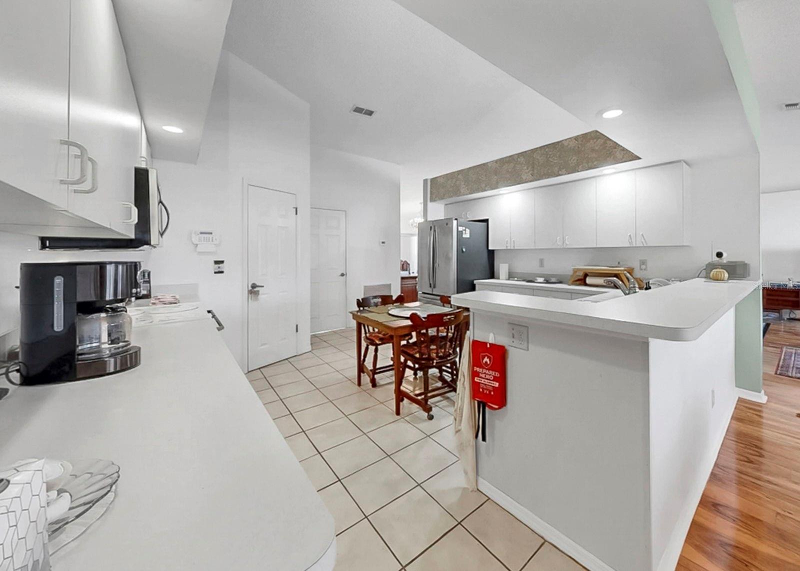 Image 21 of 47 For 2003 New Bedford Drive