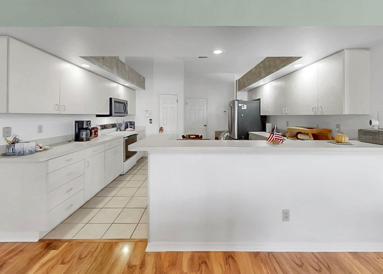 Image 24 of 47 For 2003 New Bedford Drive