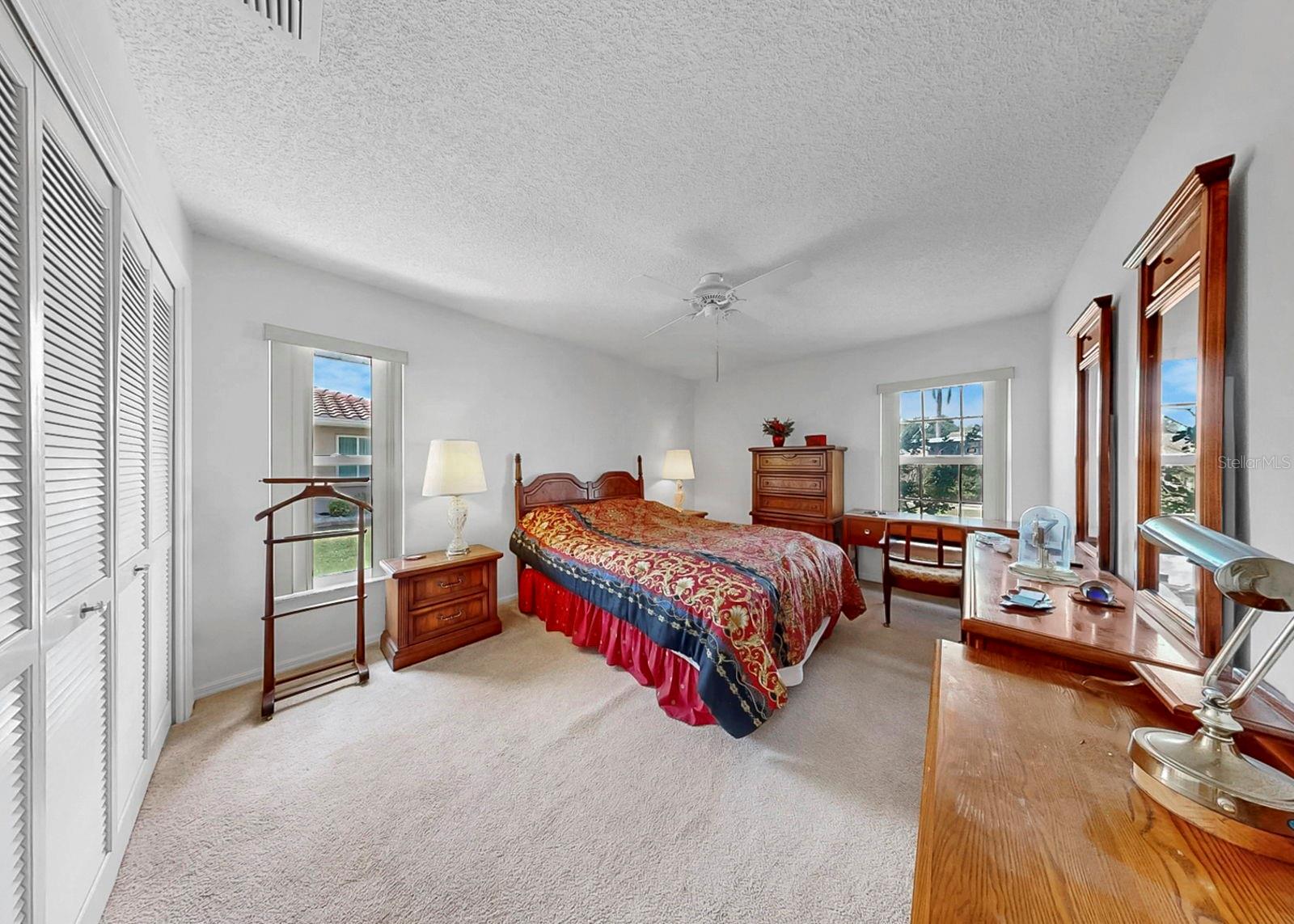 Image 31 of 47 For 2003 New Bedford Drive