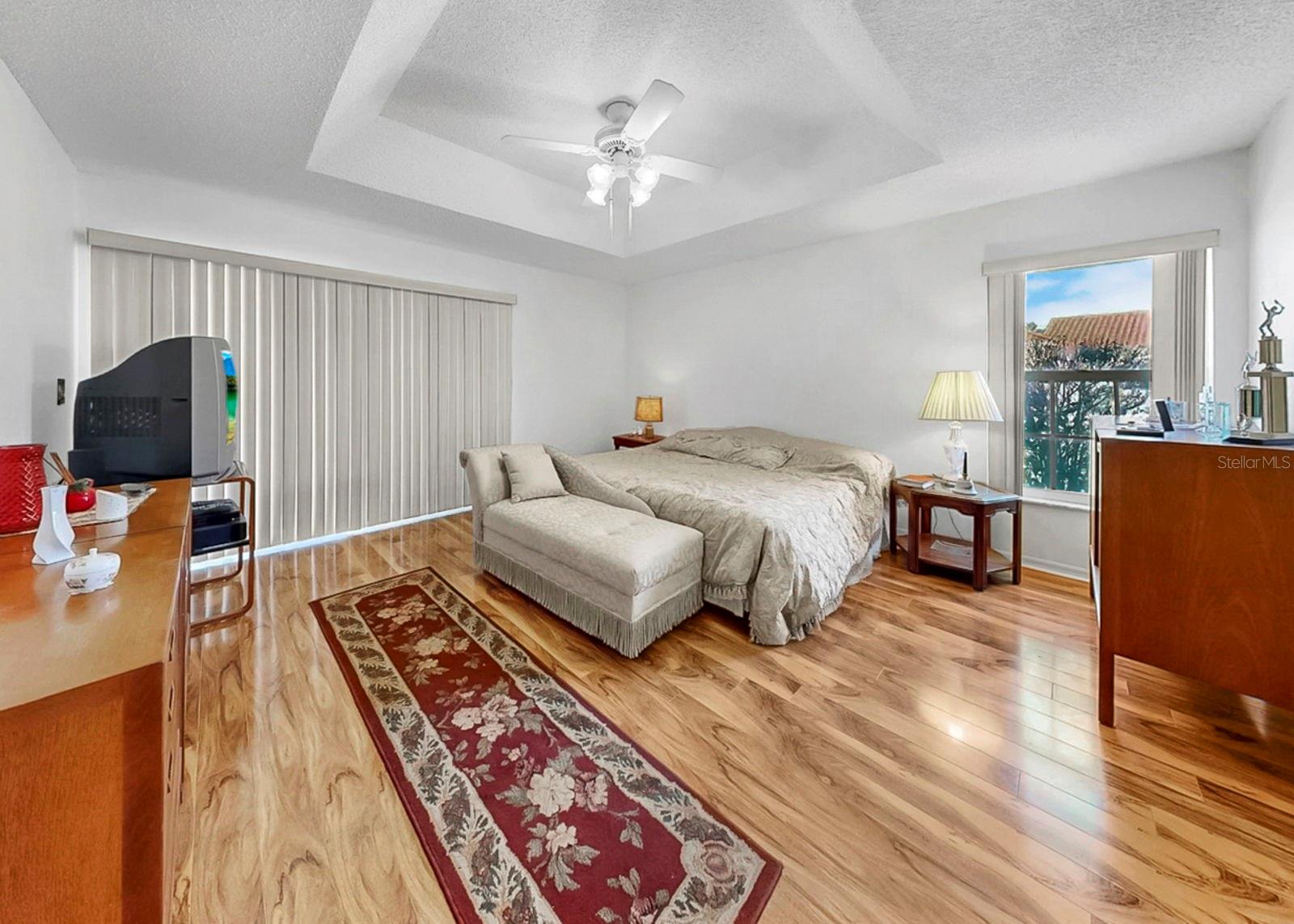 Image 35 of 47 For 2003 New Bedford Drive