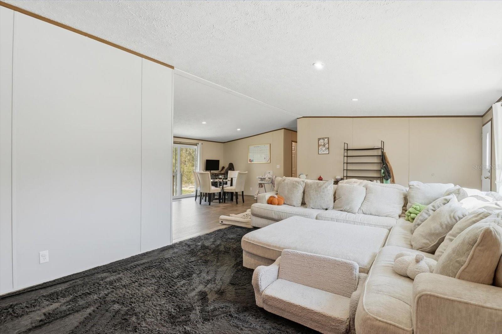 Image 11 of 47 For 7290 110th Avenue