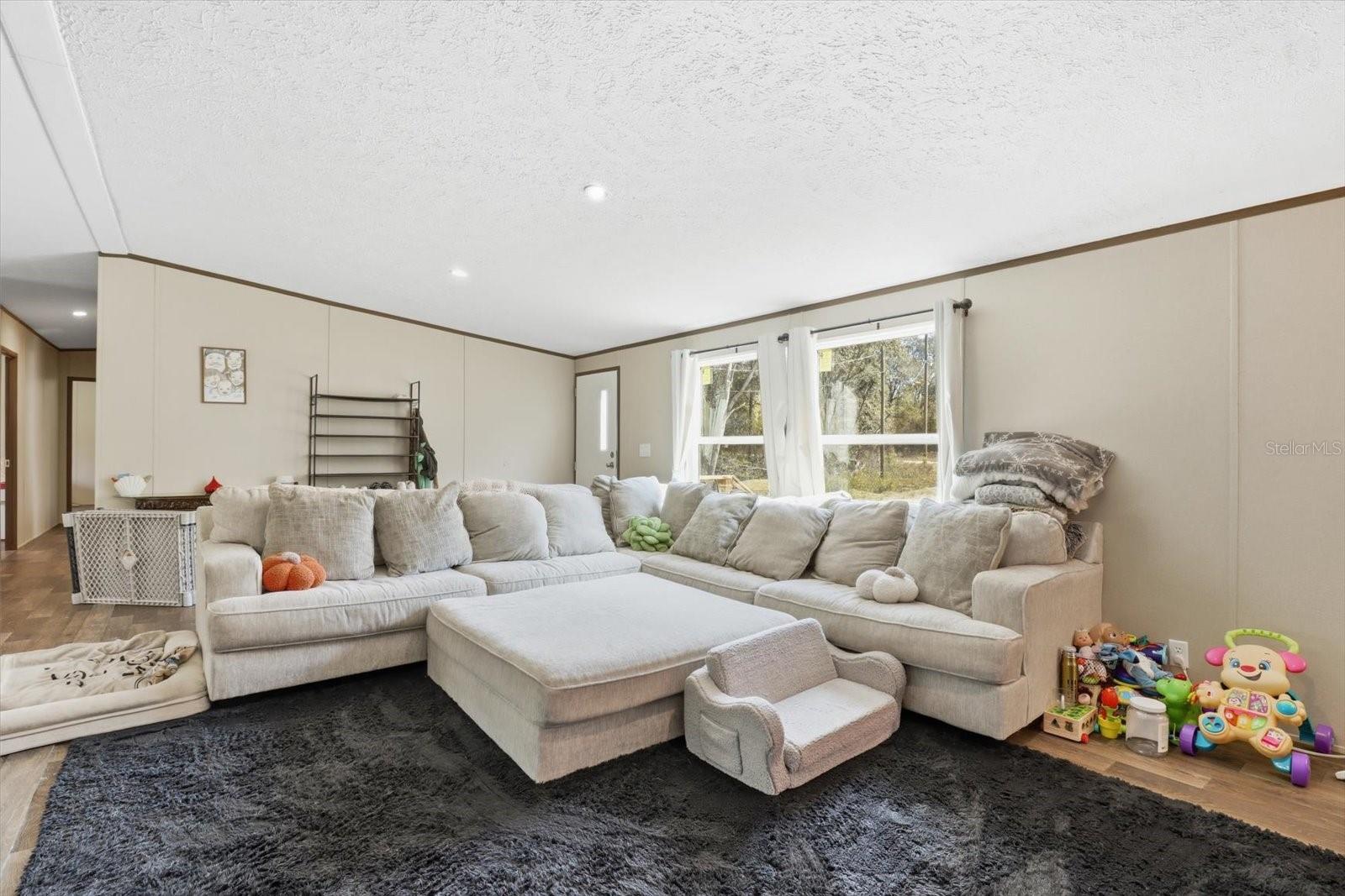 Image 13 of 47 For 7290 110th Avenue