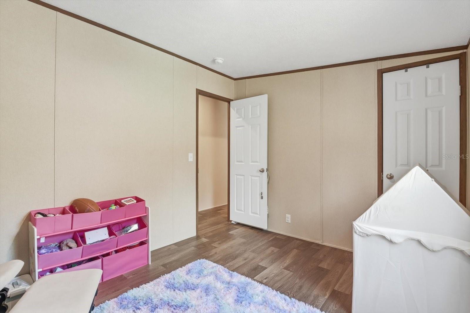 Image 23 of 47 For 7290 110th Avenue