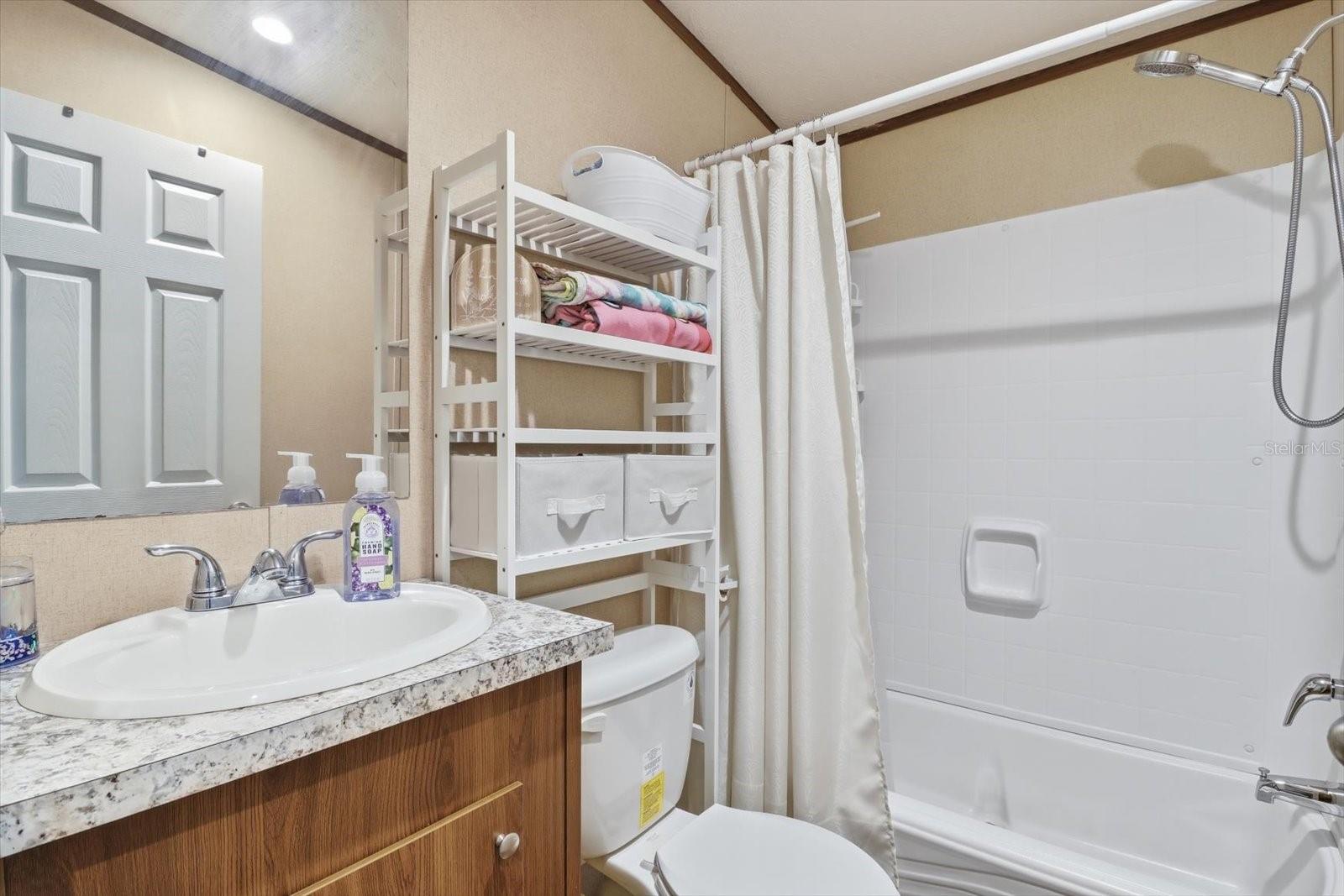 Image 27 of 47 For 7290 110th Avenue