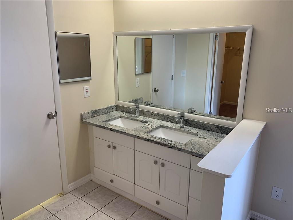 Image 17 of 35 For 4913 Rockledge Circle