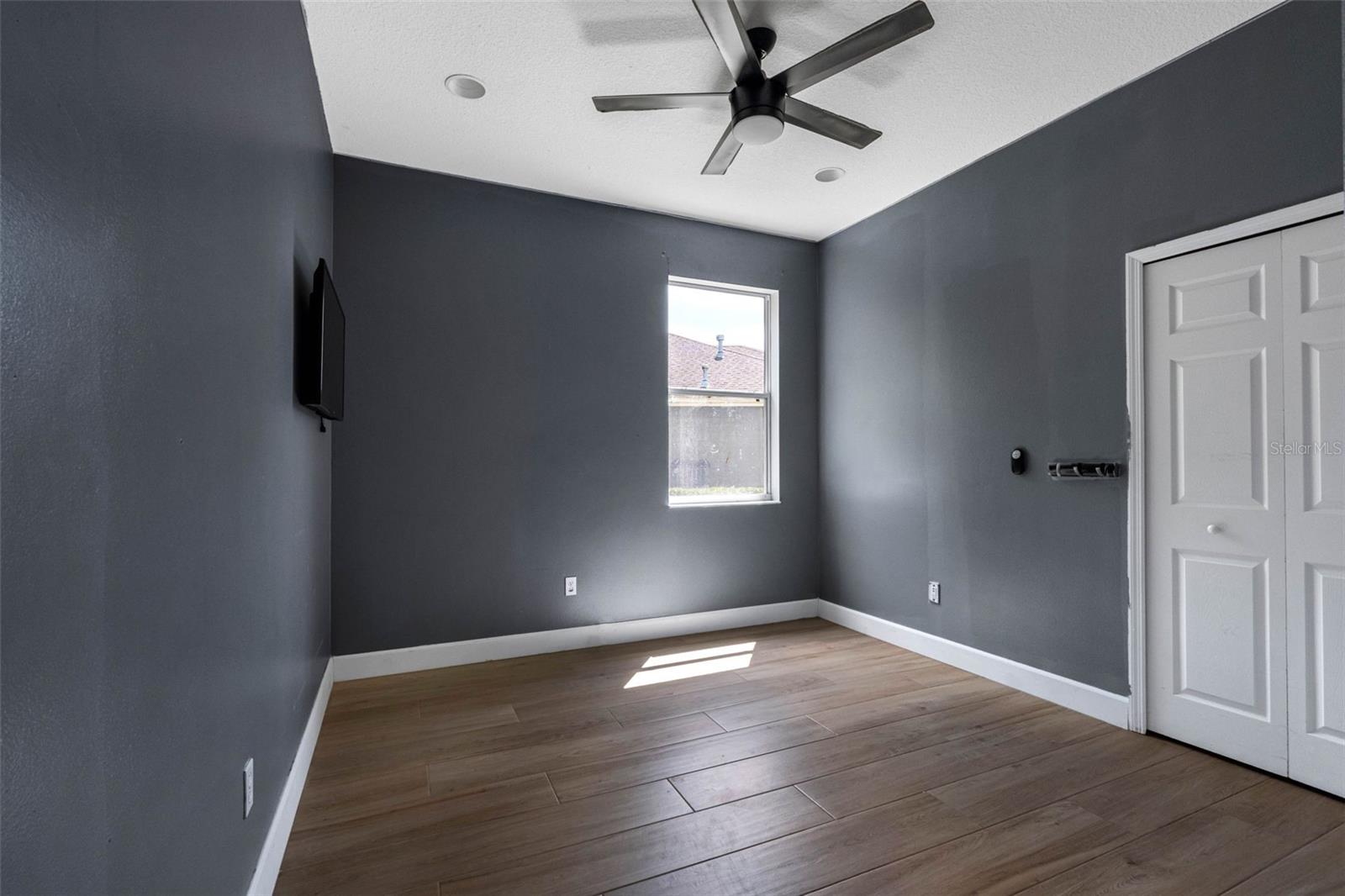 Image 13 of 55 For 16750 Ivy Lake Drive