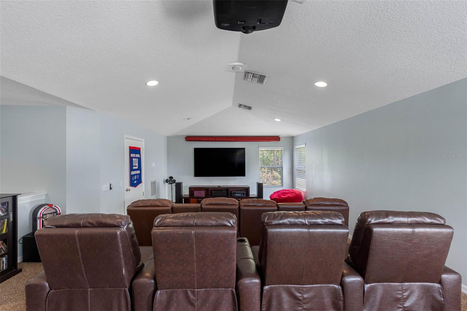 Image 18 of 55 For 16750 Ivy Lake Drive