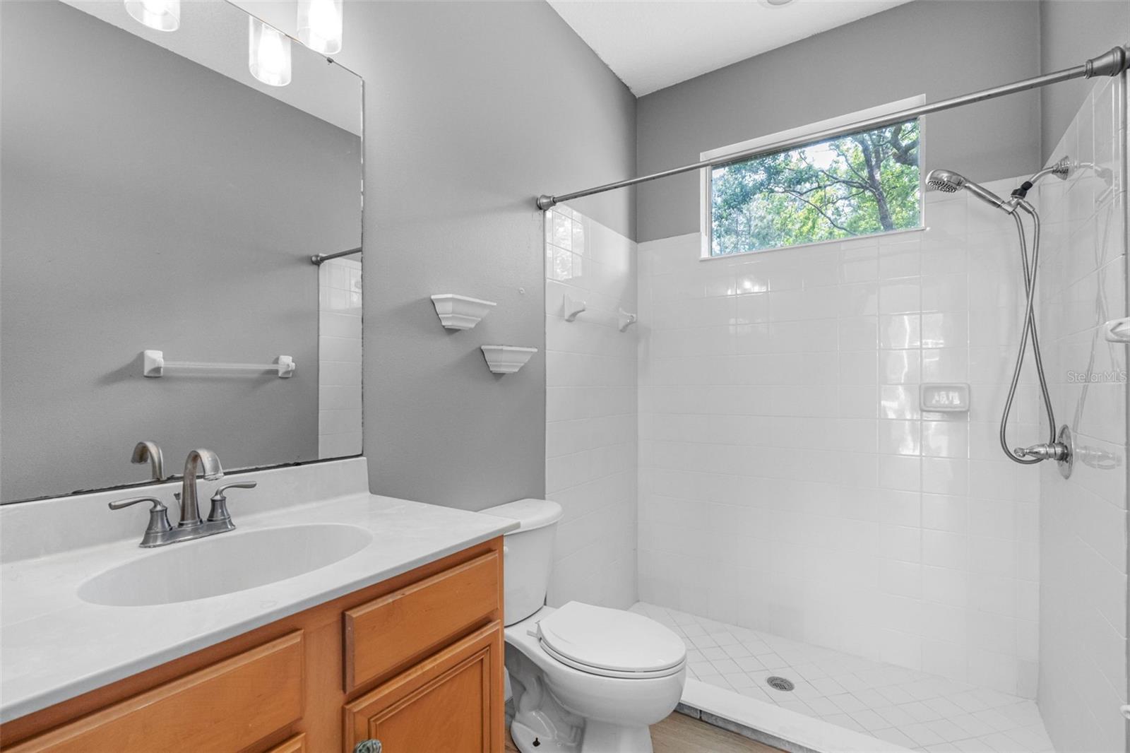 Image 21 of 55 For 16750 Ivy Lake Drive