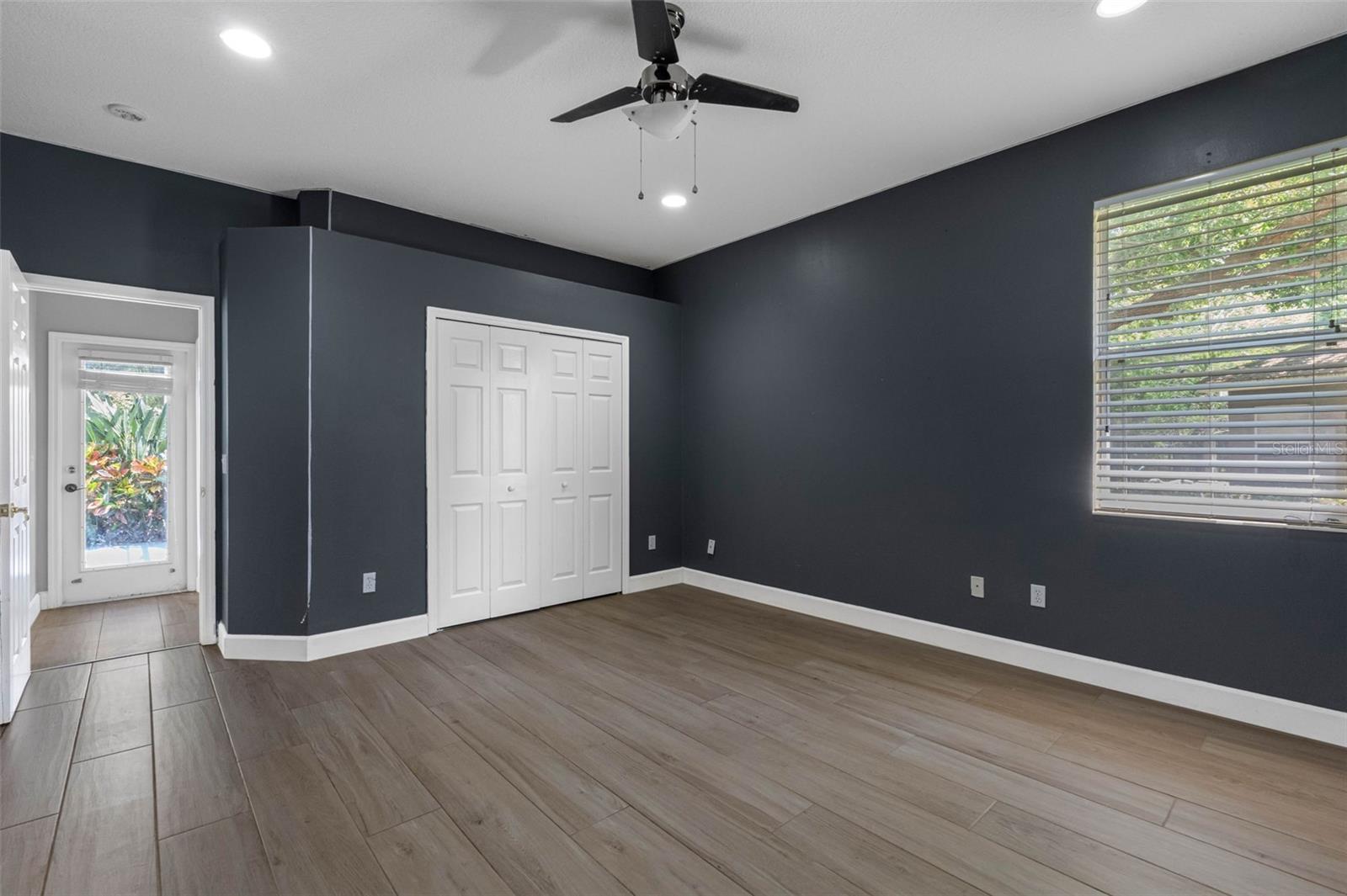 Image 22 of 55 For 16750 Ivy Lake Drive