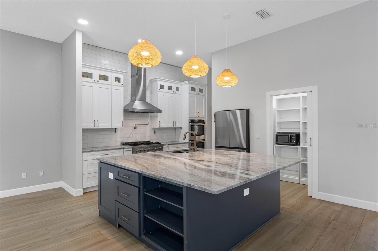 Image 5 of 55 For 16750 Ivy Lake Drive