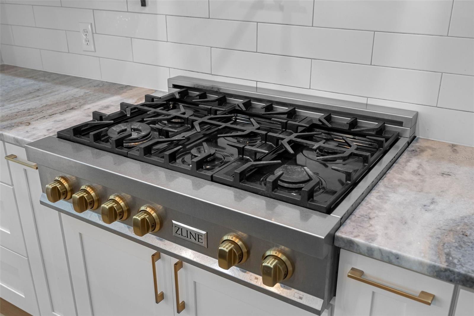 Image 8 of 55 For 16750 Ivy Lake Drive