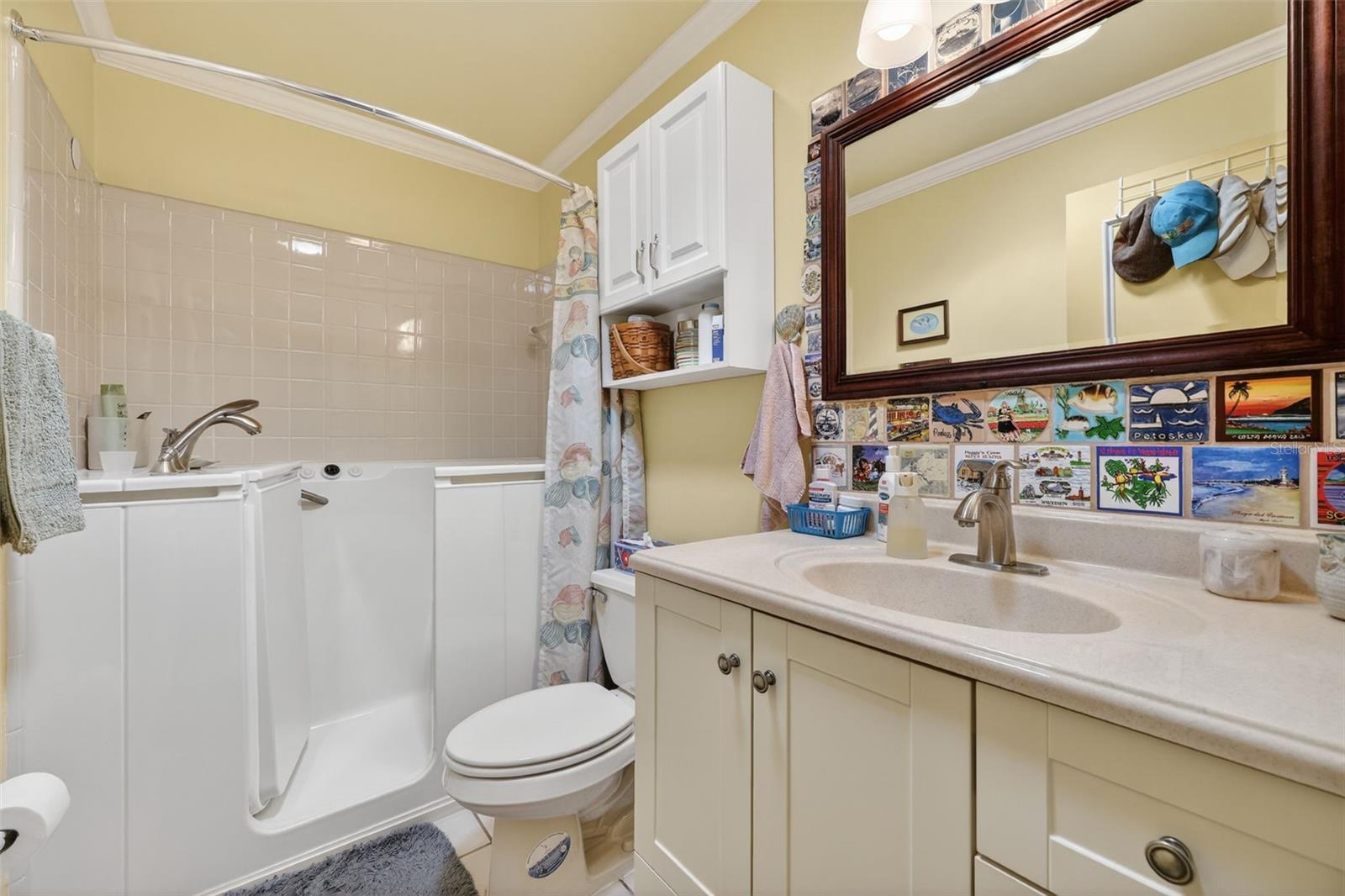 Image 20 of 29 For 2322 Lancaster Drive