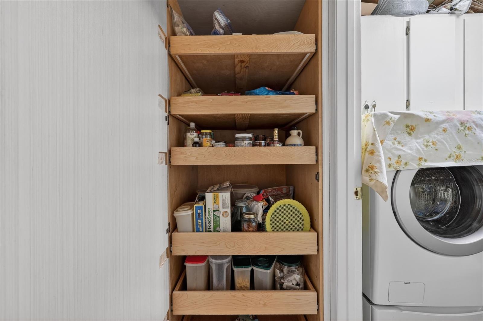 Image 21 of 29 For 2322 Lancaster Drive