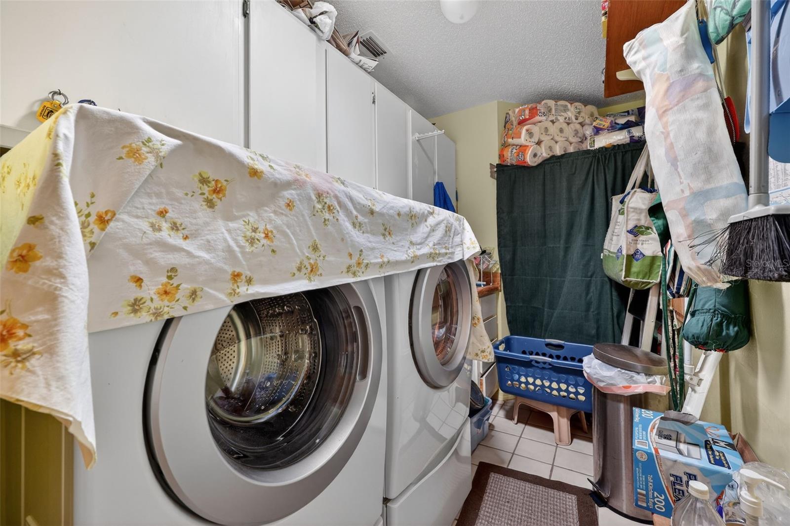 Image 22 of 29 For 2322 Lancaster Drive