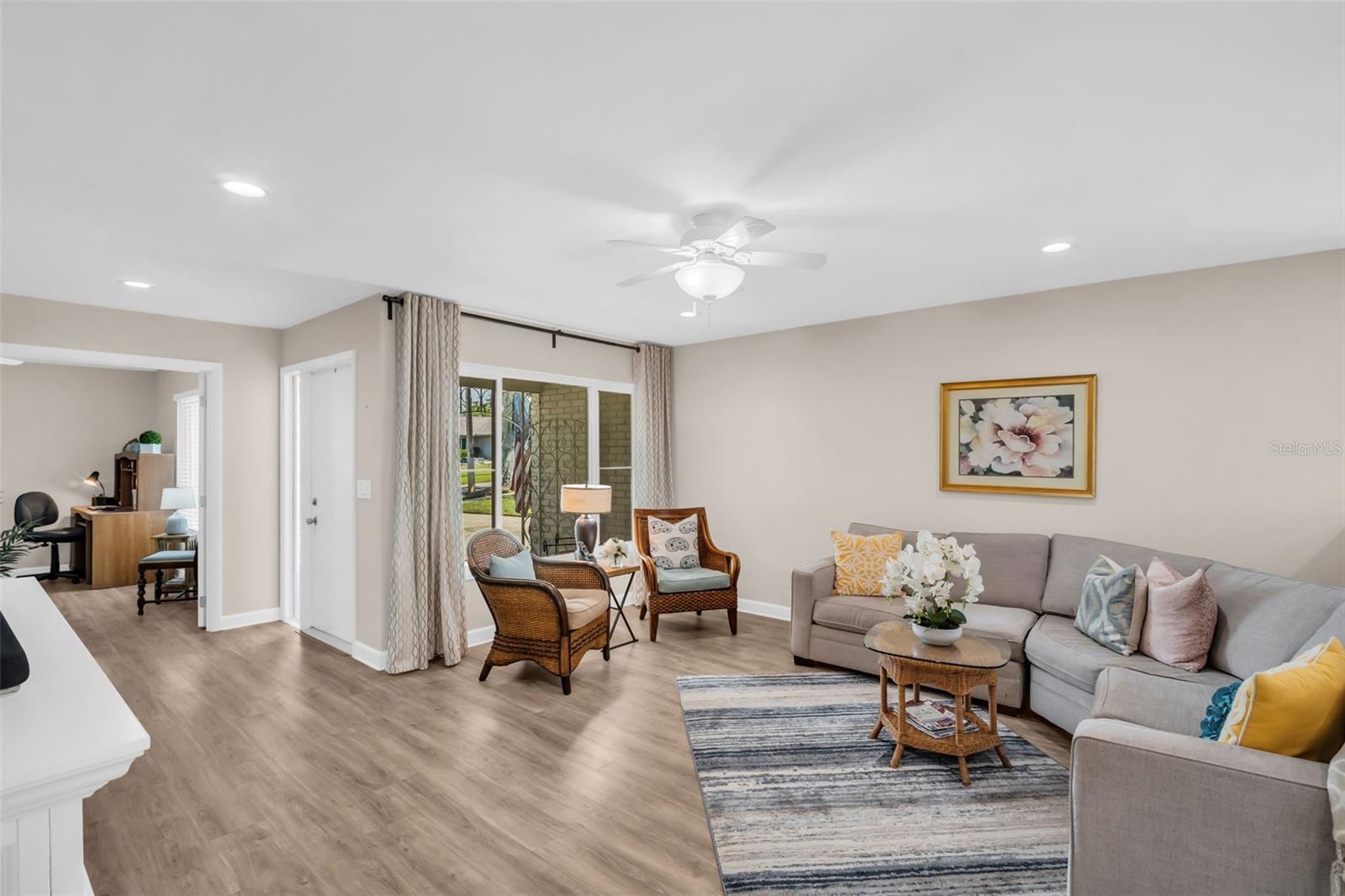 Image 10 of 64 For 2938 Macalpin Drive W