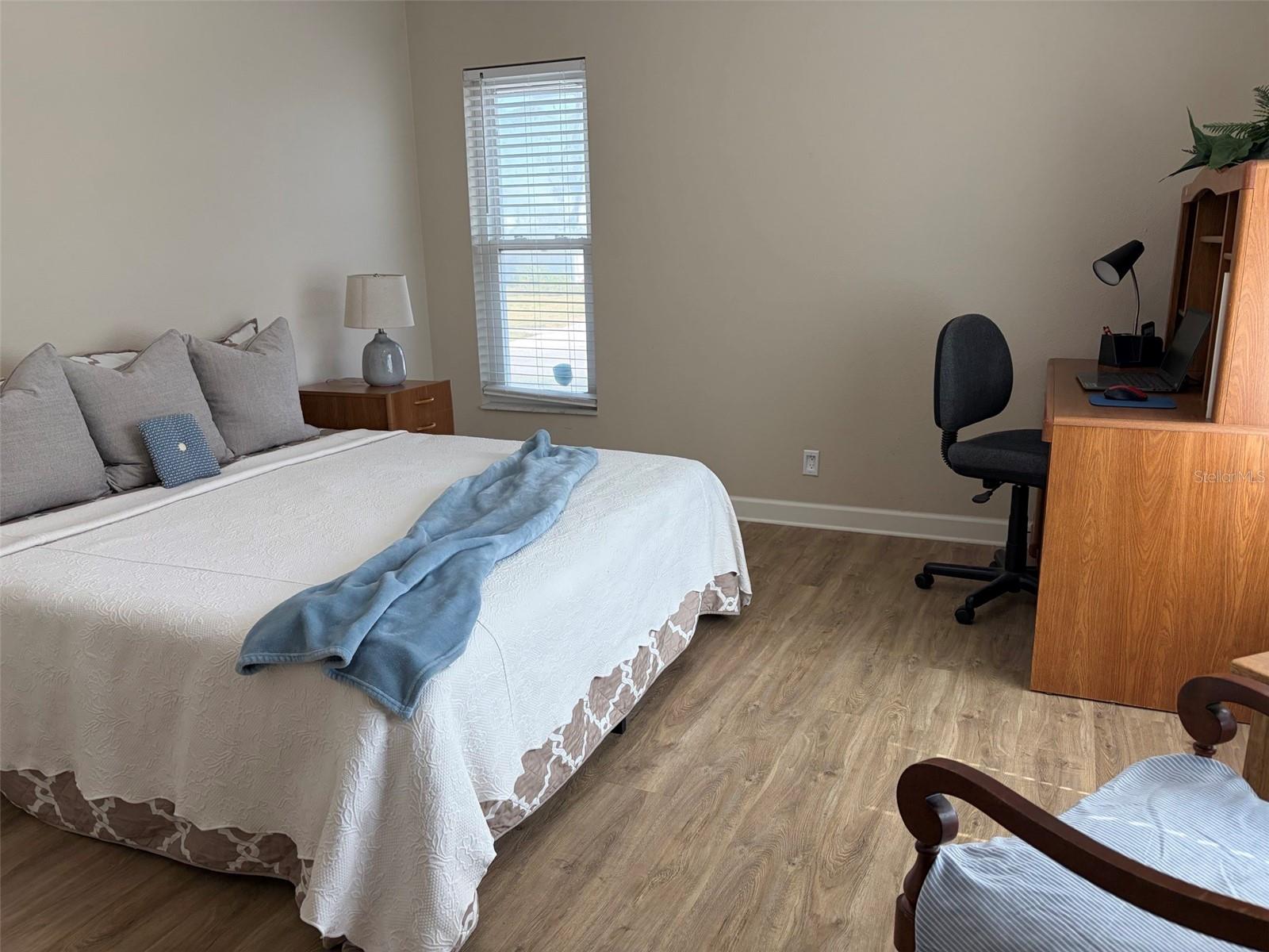 Image 12 of 64 For 2938 Macalpin Drive W