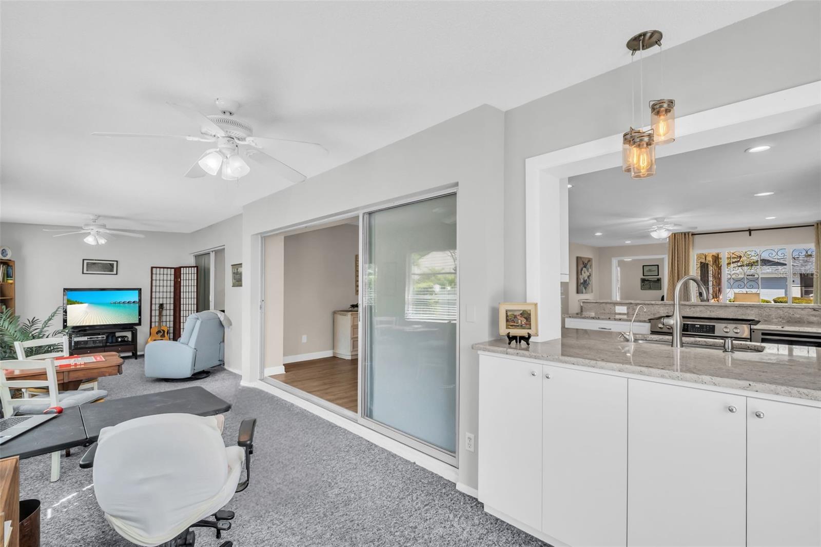 Image 28 of 64 For 2938 Macalpin Drive W