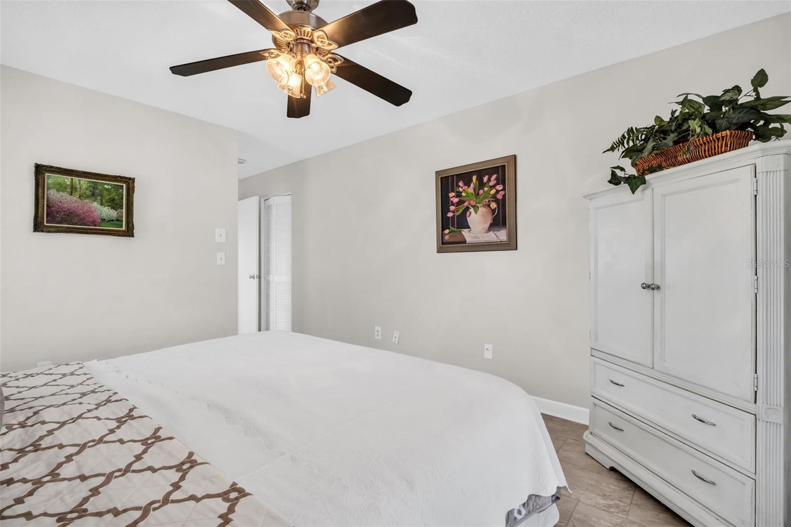 Image 34 of 64 For 2938 Macalpin Drive W