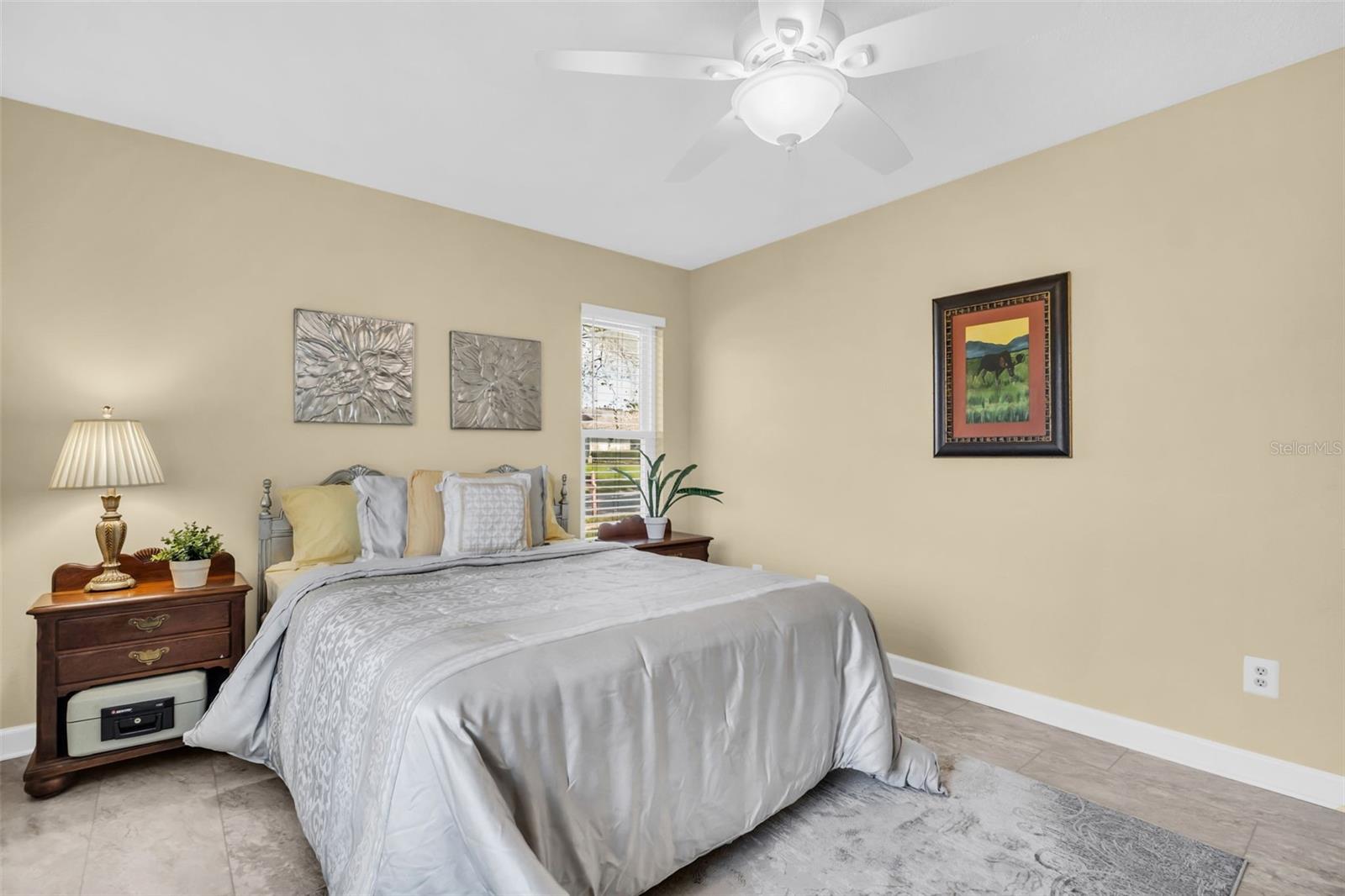 Image 38 of 64 For 2938 Macalpin Drive W