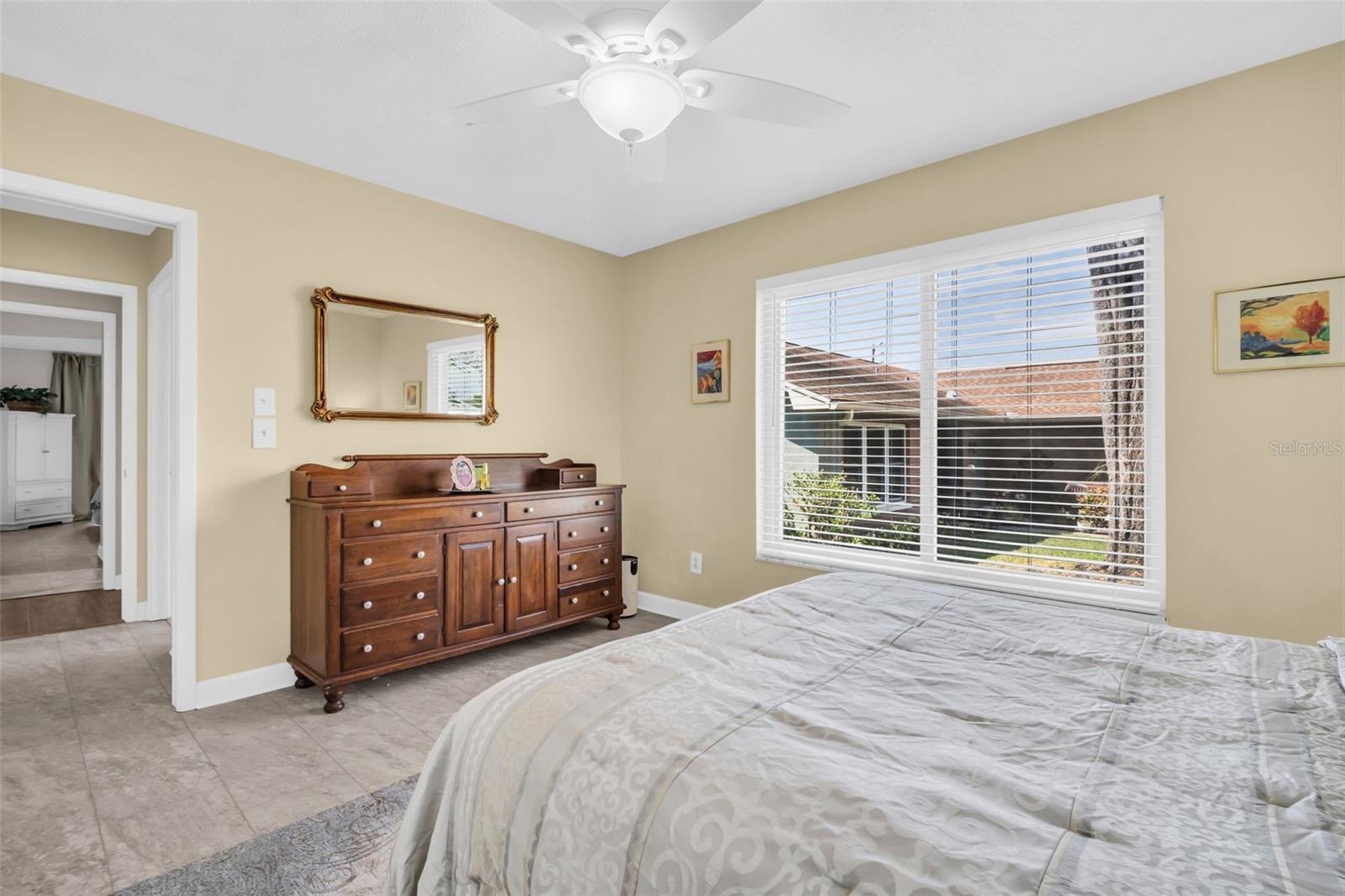 Image 39 of 64 For 2938 Macalpin Drive W