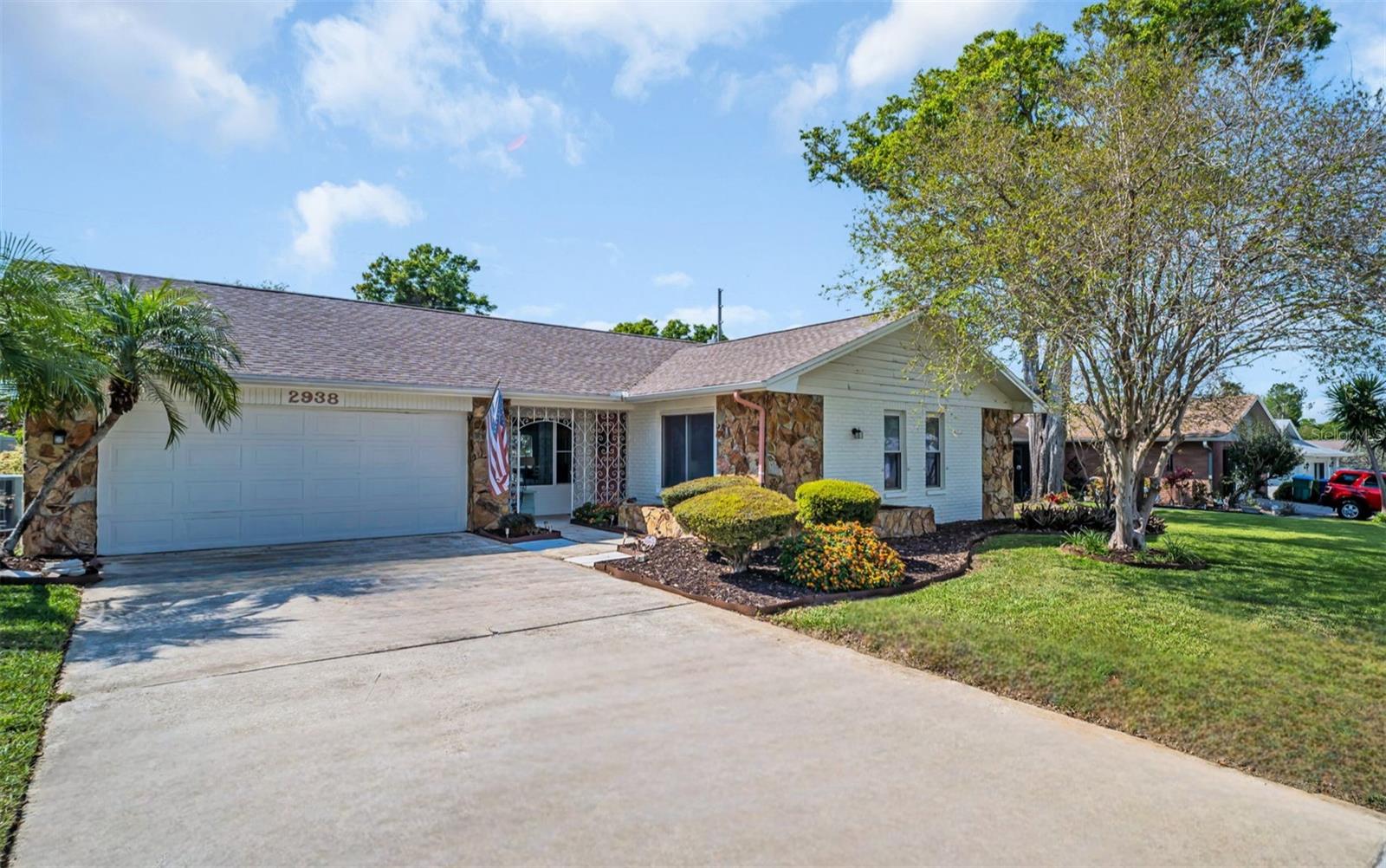 Image 4 of 64 For 2938 Macalpin Drive W