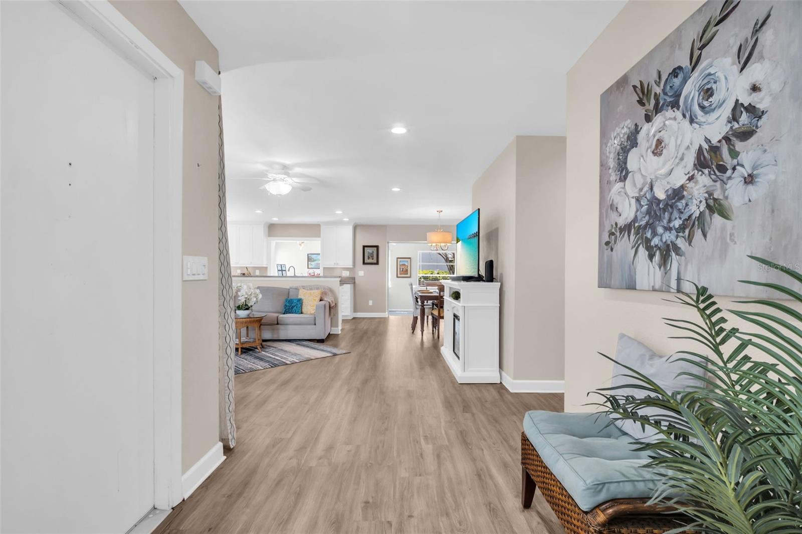 Image 7 of 64 For 2938 Macalpin Drive W