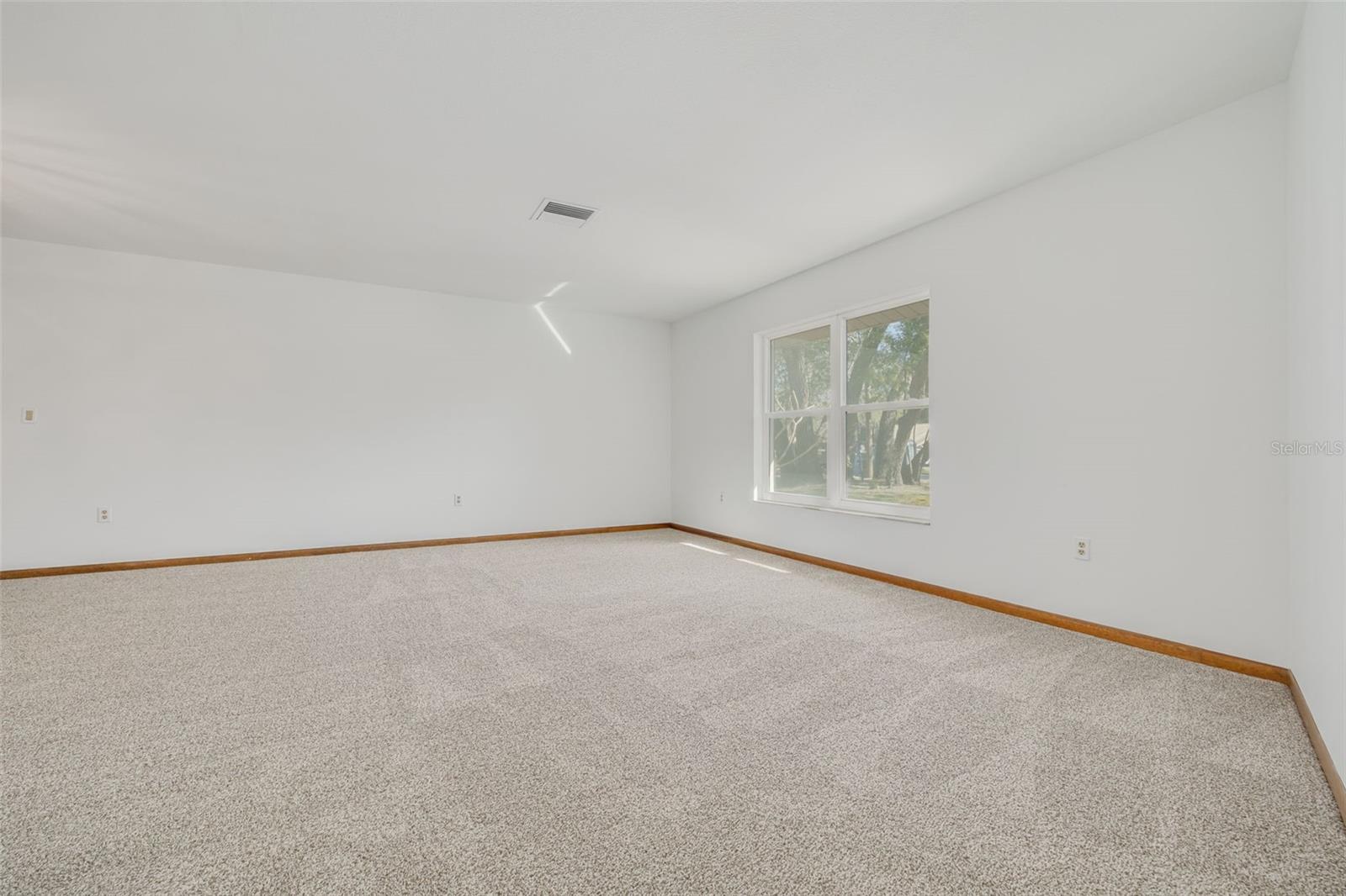 Image 9 of 45 For 1101 Dagmar Avenue