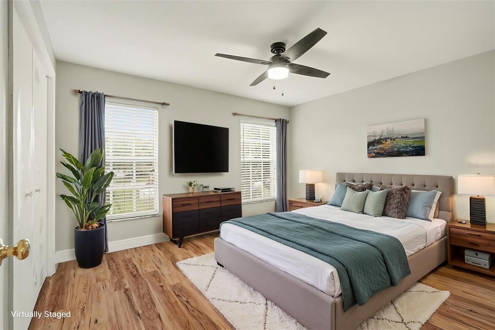 Image 10 of 21 For 37306 Embassy Park Lane