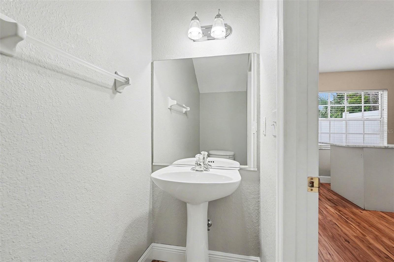 Image 11 of 21 For 37306 Embassy Park Lane