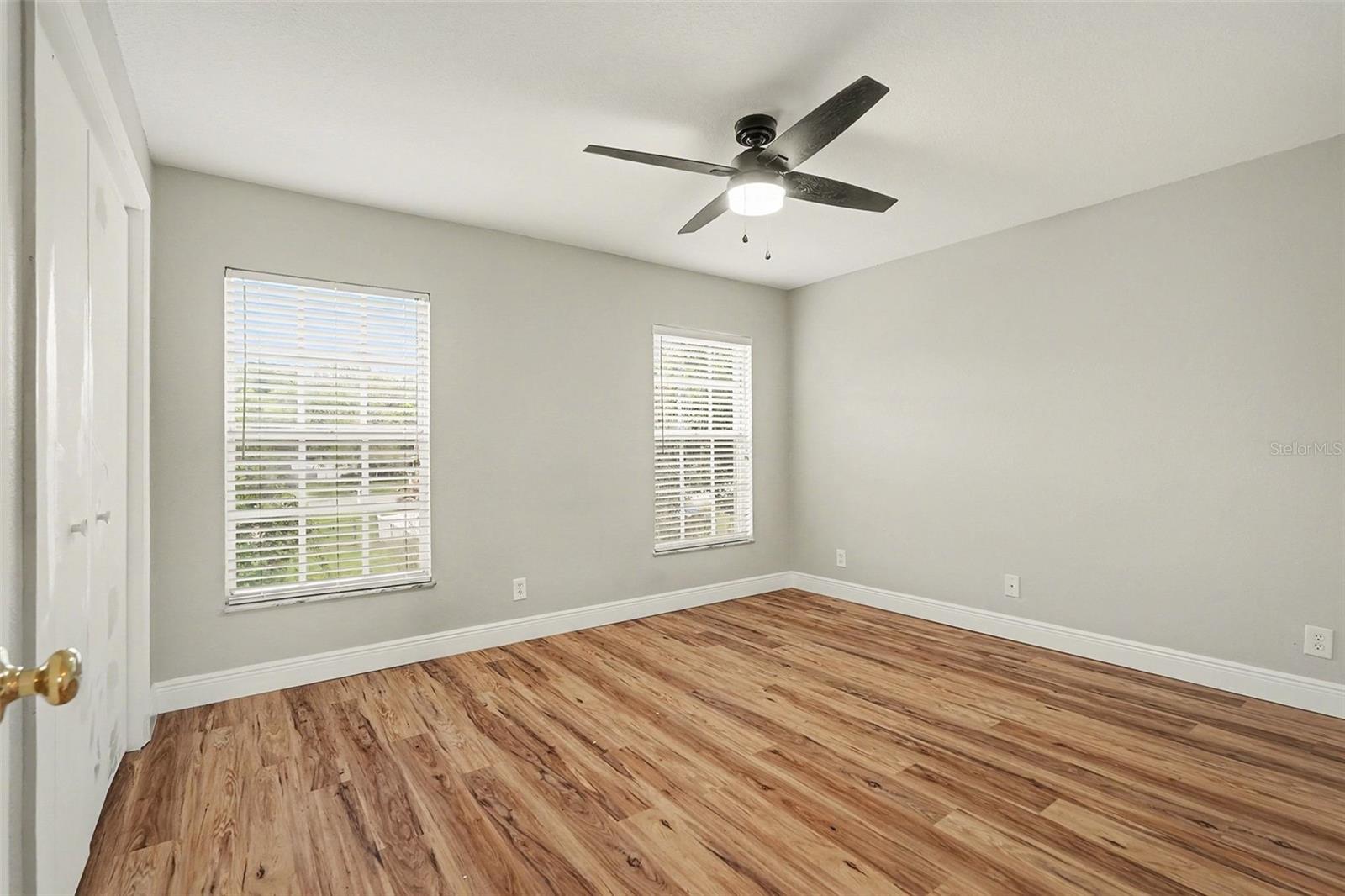 Image 14 of 21 For 37306 Embassy Park Lane