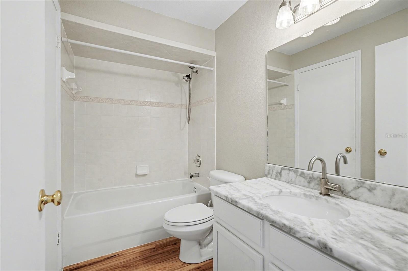 Image 15 of 21 For 37306 Embassy Park Lane