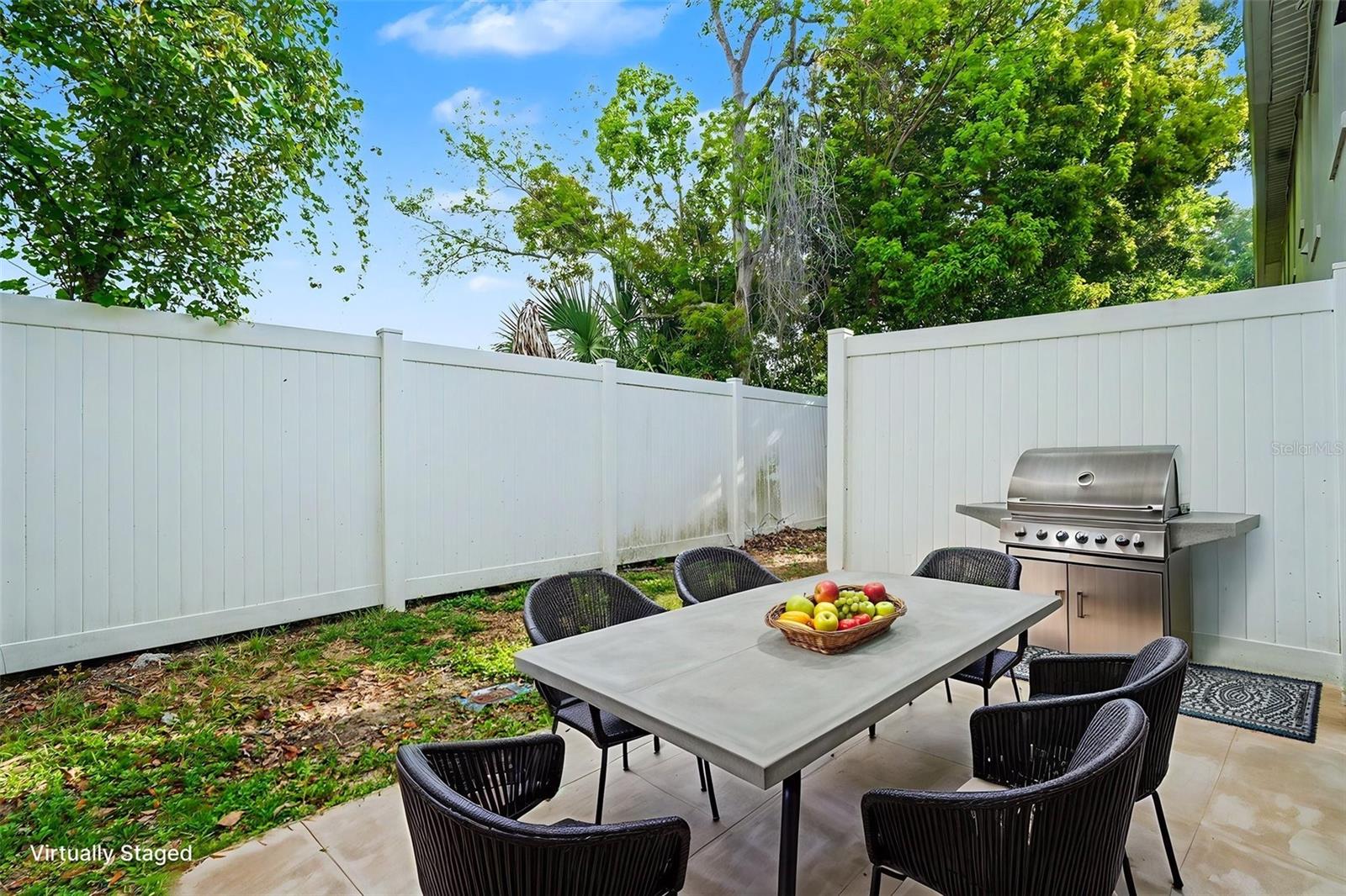 Image 19 of 21 For 37306 Embassy Park Lane