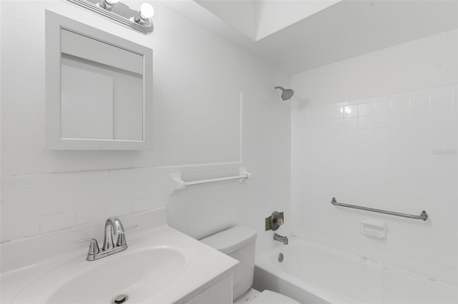 Image 17 of 52 For 1257 Drew Street 14